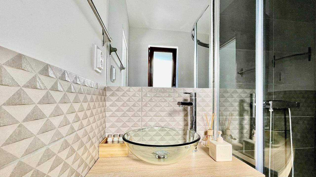 קאמפולונג מולדובנסק Apartament Linistit / Cozy Apartment מראה חיצוני תמונה